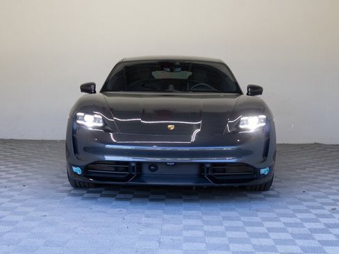 Used 2020 Porsche Taycan Turbo S image 4