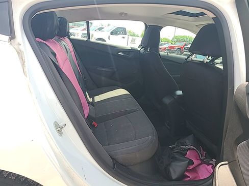 Used 2018 Chevrolet Cruze LT w/ LT True North Edition FWD image 9