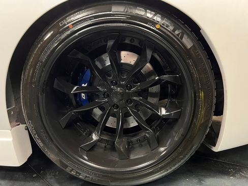 Used 2010 Nissan GT-R Premium AWD/4WD image 21