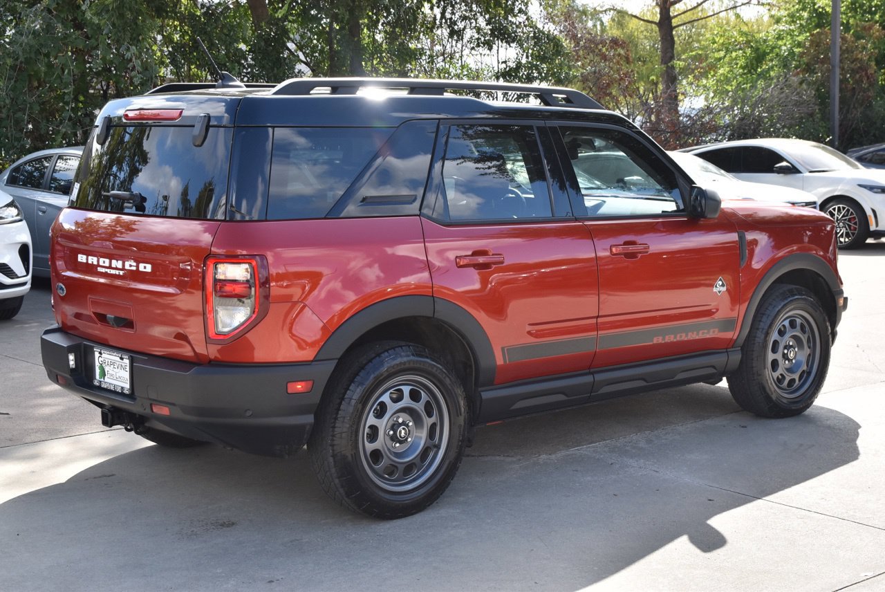 Used 2023 Ford Bronco Sport Outer Banks AWD/4WD image 7