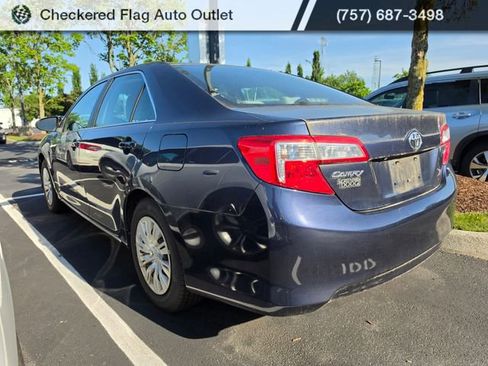 Used 2014 Toyota Camry LE FWD image 4