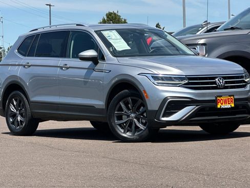 Used 2022 Volkswagen Tiguan SE AWD/4WD image 2