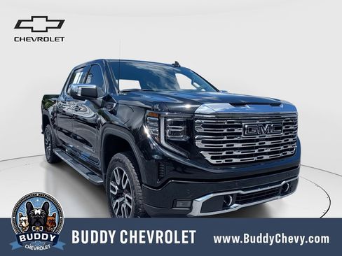 Used 2024 GMC Sierra 1500 Denali w/ Technology Package AWD/4WD image 1