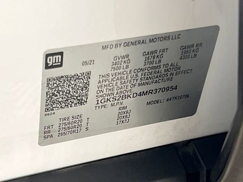 Used 2021 GMC Yukon SLT w/ SLT Premium Package image 28