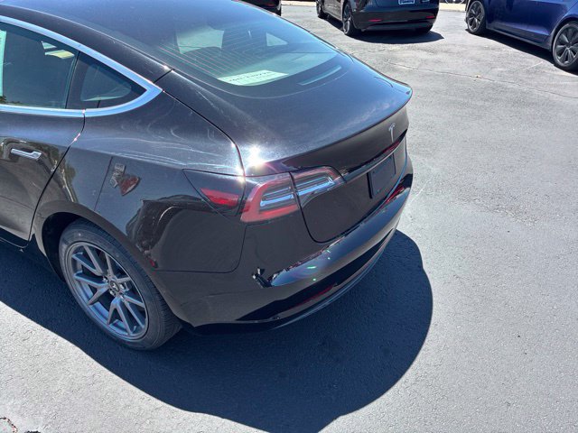 Used 2020 Tesla Model 3 Standard Range Plus RWD image 11