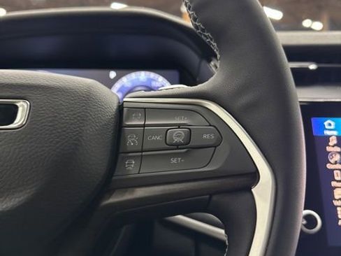 New 2026 Jeep Grand Cherokee Altitude image 14