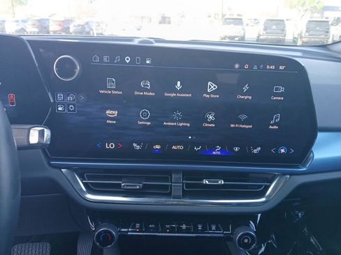 Used 2025 Chevrolet Equinox EV LT w/ LPO, Blackout Package FWD image 21