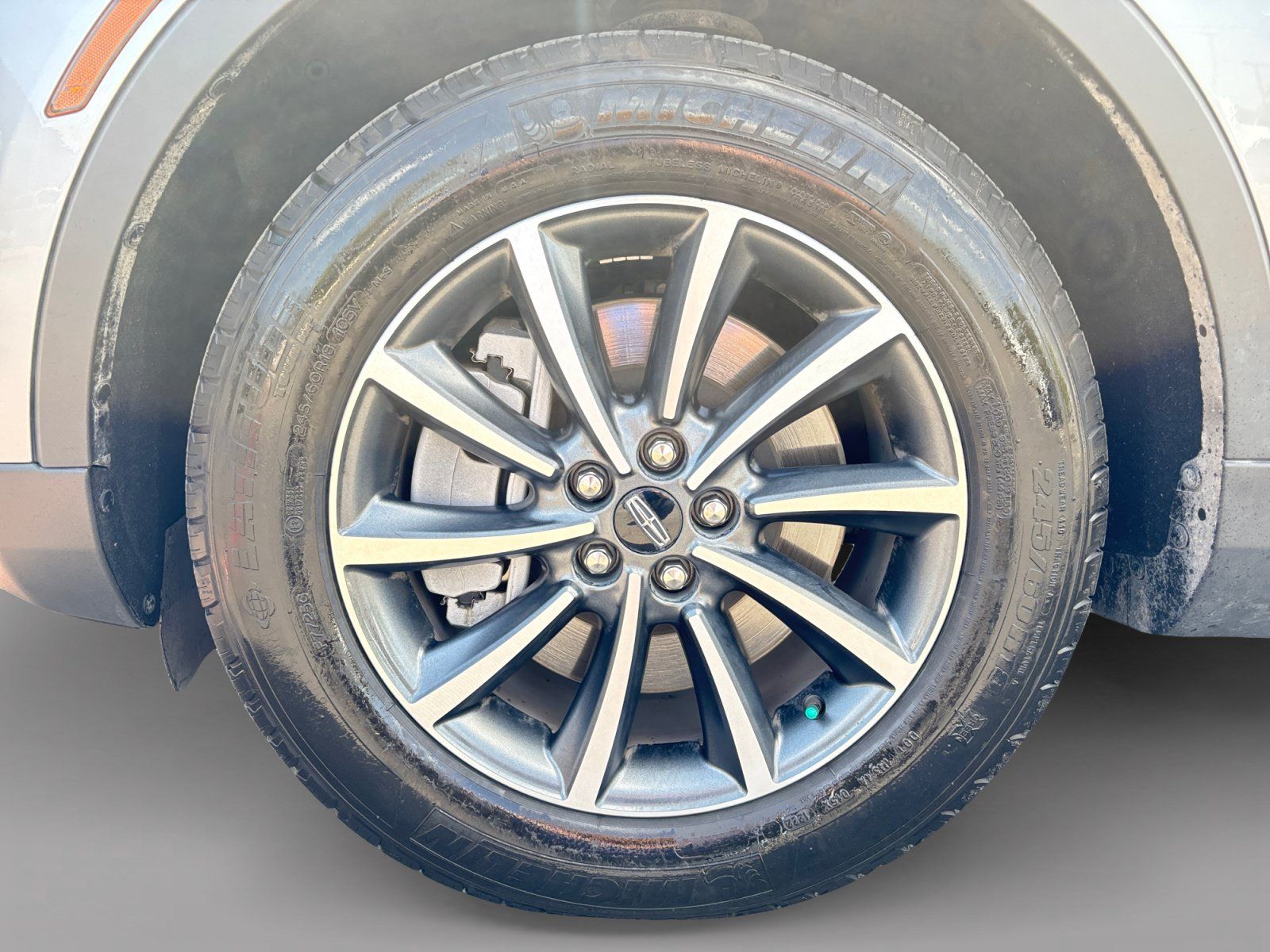 Used 2022 Lincoln Nautilus FWD image 9