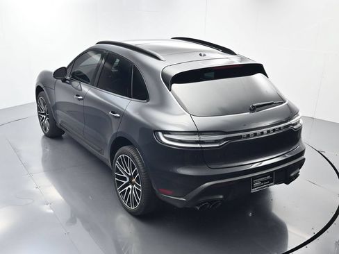Certified 2026 Porsche Macan AWD/4WD image 35