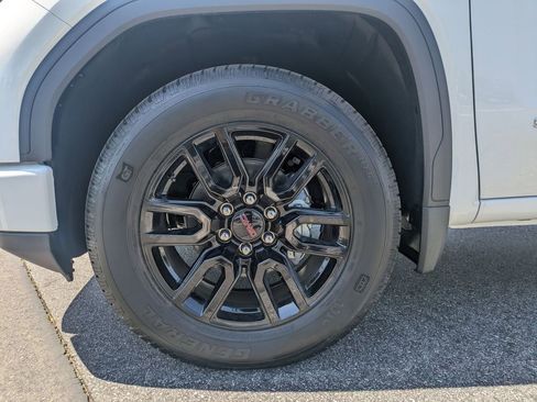 New 2026 GMC Sierra 1500 Pro w/ Graphite Edition image 16