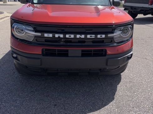 Used 2023 Ford Bronco Sport Outer Banks w/ Tech Package AWD/4WD image 8