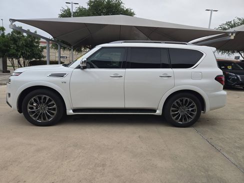 Used 2021 Nissan Armada Platinum w/ Captain's Chairs Package RWD image 6