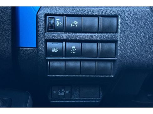 Certified 2025 Toyota Tacoma TRD Sport image 29