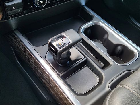 Certified 2024 Chevrolet Silverado 1500 LT Trail Boss w/ Convenience Package II image 21