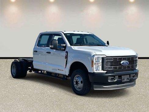New 2026 Ford F350 XL image 3
