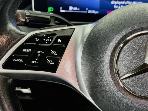 Used 2024 Mercedes-Benz C 300 Sedan image 11