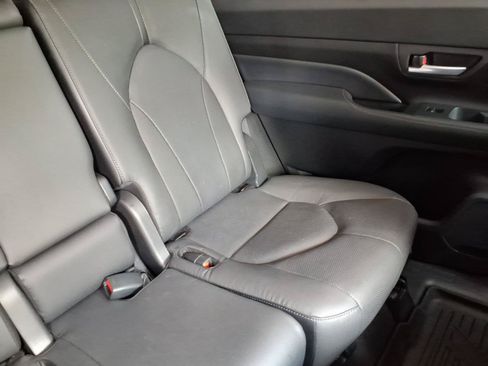 Used 2024 Toyota Grand Highlander FWD image 24
