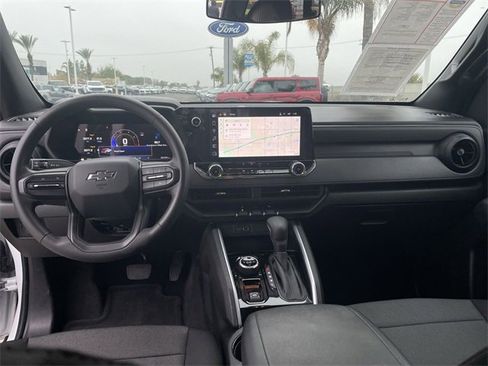 Used 2024 Chevrolet Colorado Trail Boss w/ Technology Package image 20