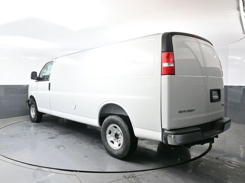 New 2026 GMC Savana 2500 Extended w/ Enhanced Convenience Package image 8