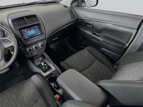 Used 2025 Mitsubishi Outlander Sport ES image 23