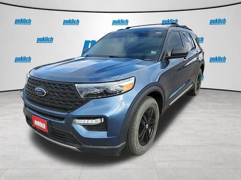 Used 2020 Ford Explorer XLT w/ Equipment Group 202A AWD/4WD image 3