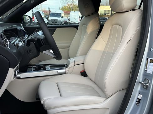 New 2026 Mercedes-Benz GLB 250 GLB 250 image 11