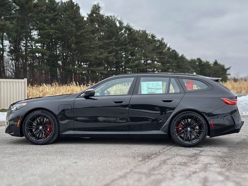 New 2026 BMW M5 Touring w/ Executive Package image 4