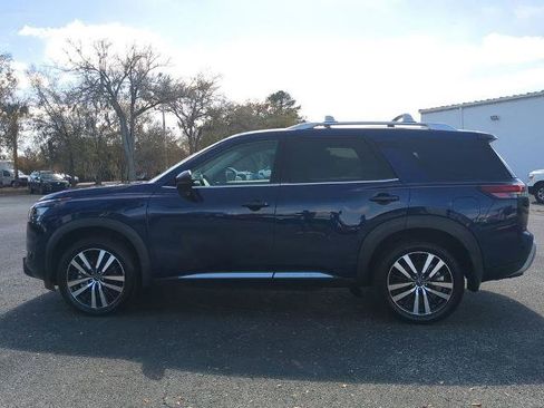 Certified 2024 Nissan Pathfinder Platinum image 7