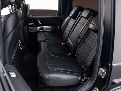 Used 2025 Mercedes-Benz G 63 AMG 4MATIC image 19