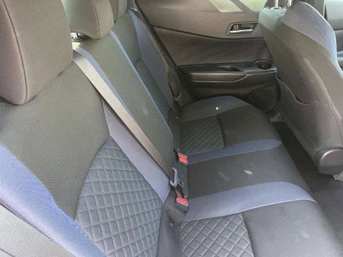 Used 2021 Toyota C-HR XLE FWD image 25