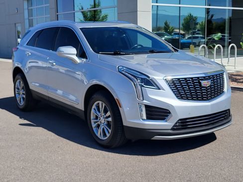 Used 2020 Cadillac XT5 Premium Luxury FWD image 3