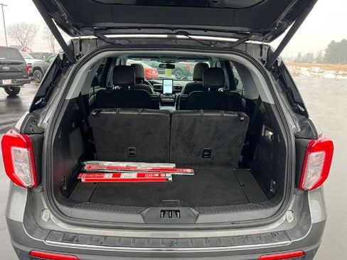 Certified 2023 Ford Explorer Limited w/ Limited Technology Package image 29