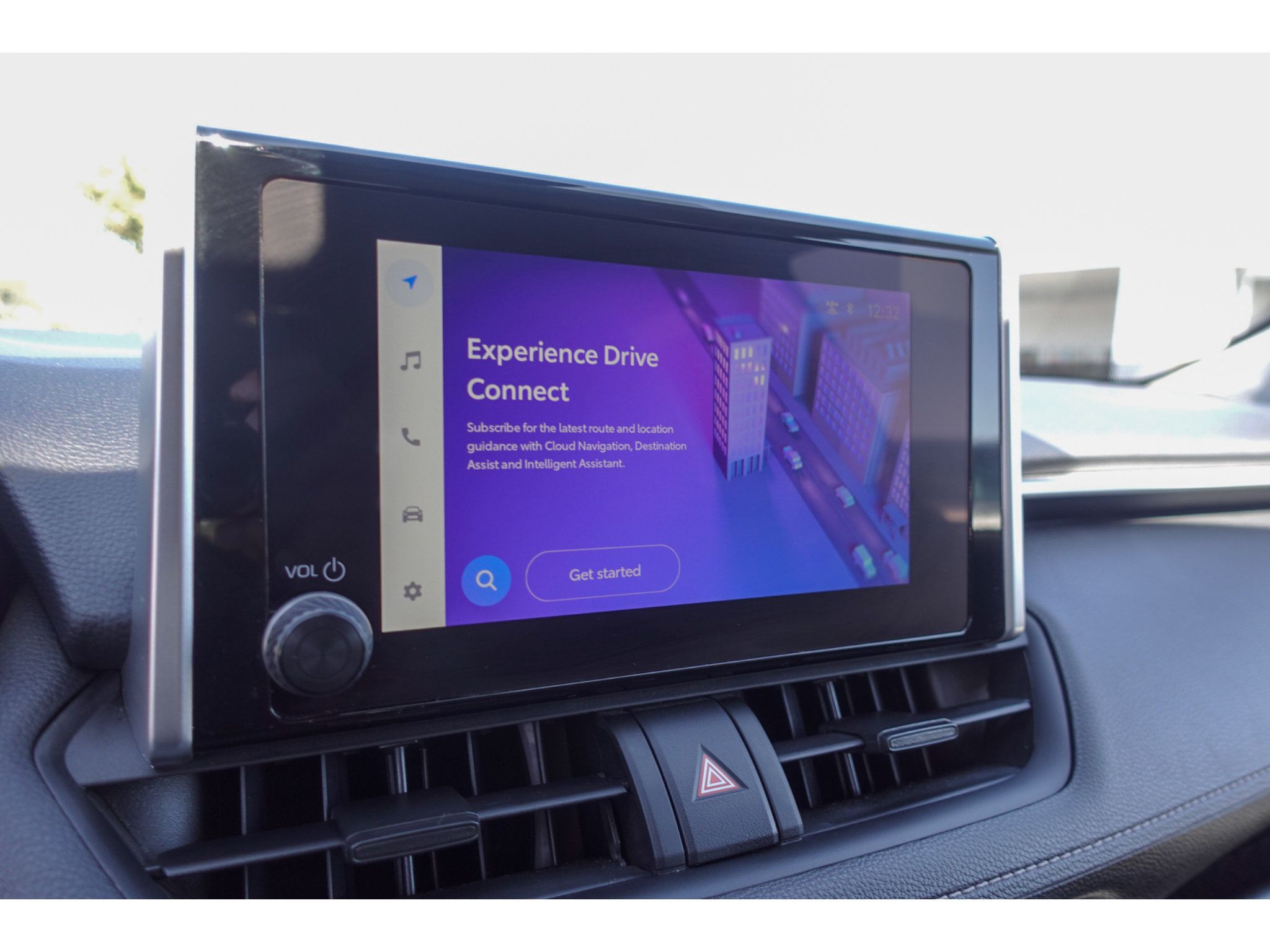 Used 2025 Toyota RAV4 XLE FWD image 16