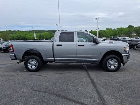 Certified 2024 RAM 2500 Tradesman w/ Chrome Appearance Group AWD/4WD image 9