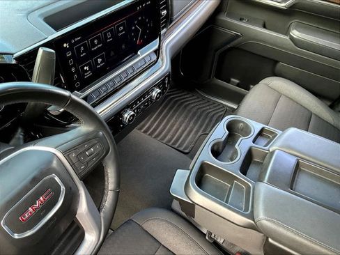 Used 2024 GMC Sierra 1500 Elevation AWD/4WD image 11