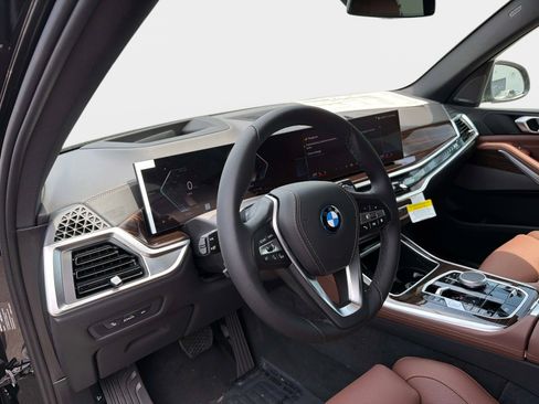 New 2026 BMW X5 xDrive50e w/ Premium Package AWD/4WD image 17