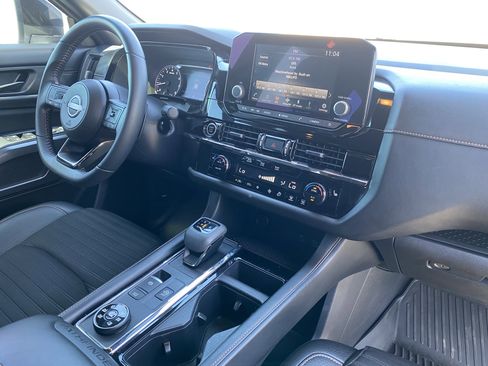 Used 2024 Nissan Pathfinder Rock Creek image 12