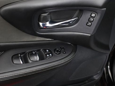 Used 2018 Nissan Murano SL w/ Midnight Edition Package image 40