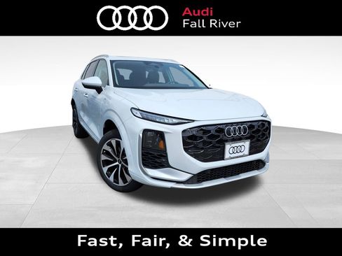 New 2026 Audi Q3 quattro 2.0T AWD/4WD image 1