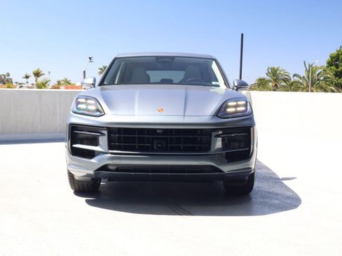 New 2026 Porsche Cayenne S image 6