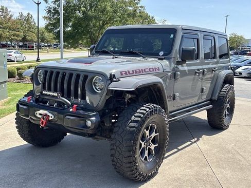 Used 2018 Jeep Wrangler Unlimited Rubicon w/ Dual Top Group AWD/4WD image 11