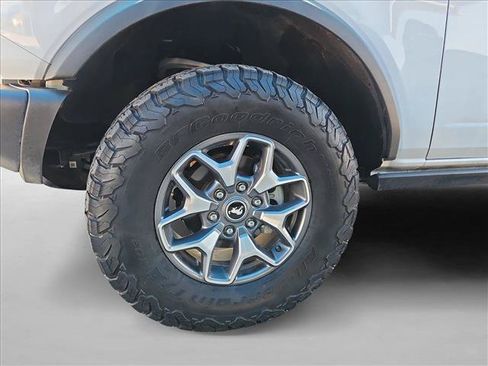 Used 2025 Ford Bronco Badlands AWD/4WD image 24