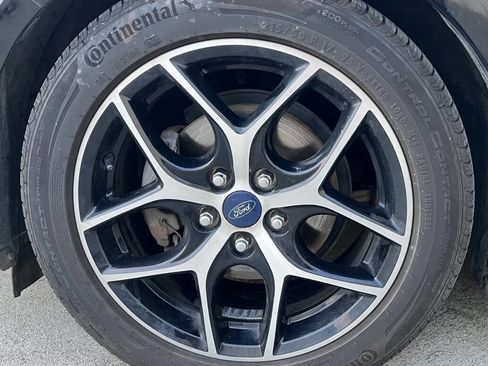 Used 2018 Ford Focus SEL image 30