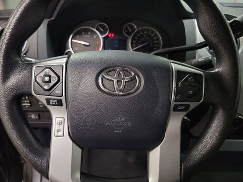 Used 2017 Toyota Tundra SR5 AWD/4WD image 18