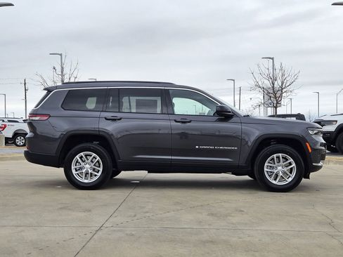 New 2026 Jeep Grand Cherokee L Laredo image 7