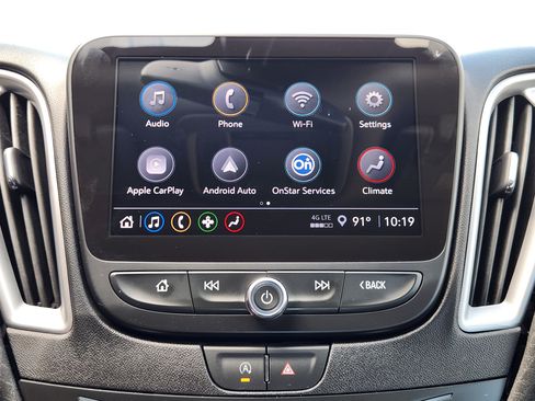 Used 2025 Chevrolet Malibu LT FWD image 17