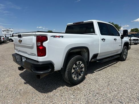 Used 2023 Chevrolet Silverado 2500 Custom w/ Custom Value Package AWD/4WD image 11