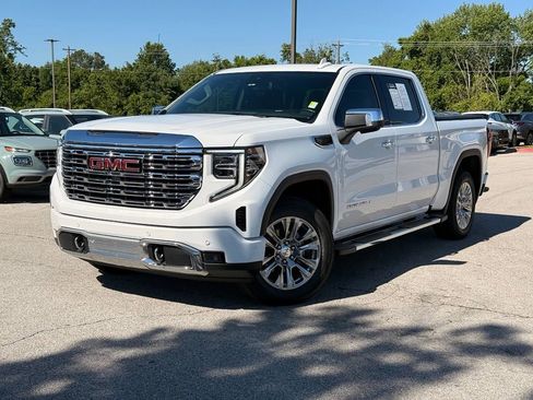 Used 2022 GMC Sierra 1500 Denali AWD/4WD image 3