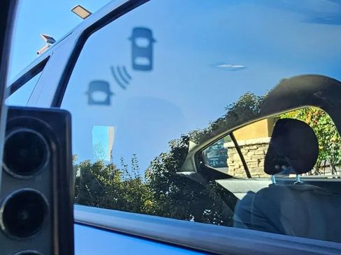 Used 2023 Nissan Versa SV image 26