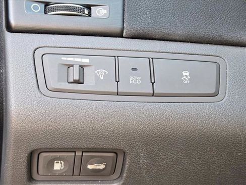 Used 2013 Hyundai Sonata GLS w/ Popular Equipment Pkg FWD image 12